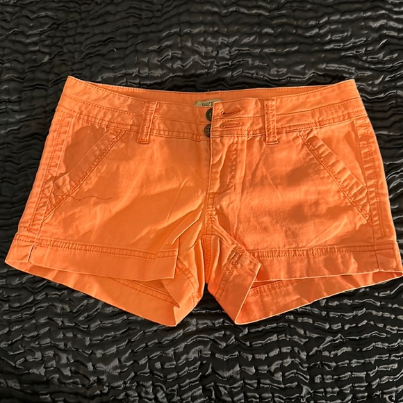 BKE Pants - BKE size 25 women shorts. Soft. 2 in inseam coral color, cotton not jean